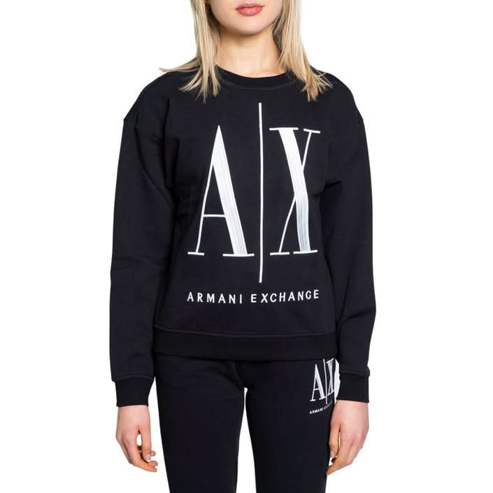 Refresh your wardrobe with the Armani Exchange Women’s Sweatshirt, available in both white and black. This stylish, printed cotton piece offers fresh luxury and modern flair, perfect for young women. Shop now at Poshbro!