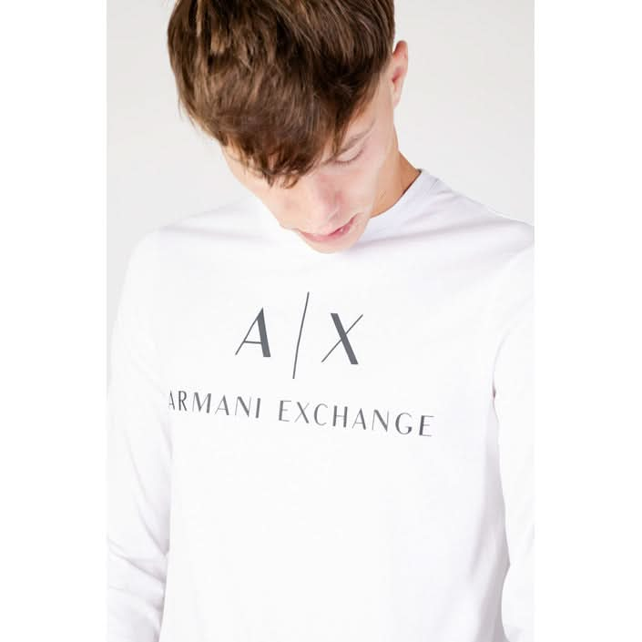 Armani t-shirts are more than just wardrobe essentials; they are a statement of luxury, style, and quality.