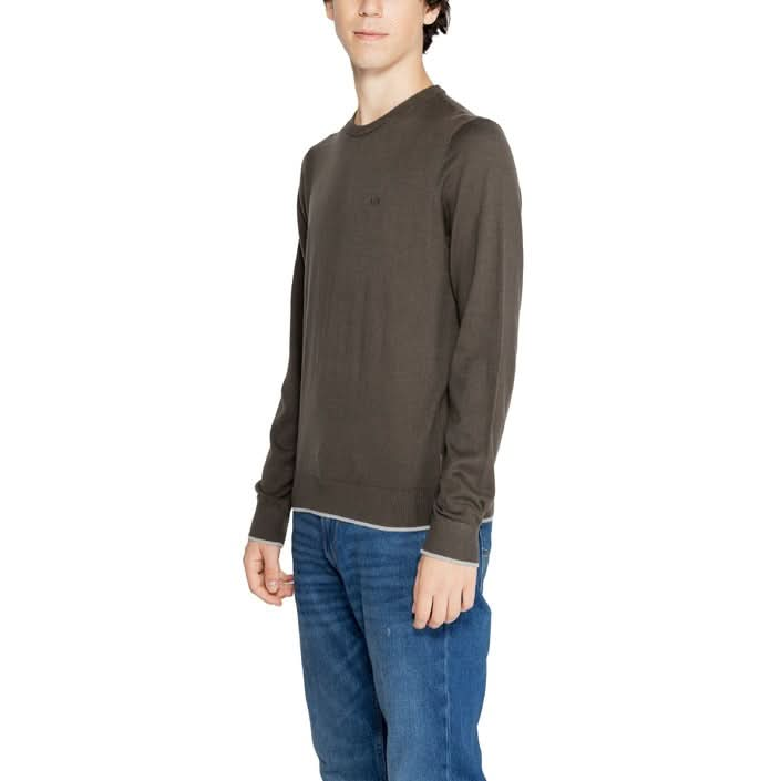 Sophisticated green round-neck sweater by Armani Exchange, perfect for cooler weather.