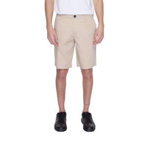 Armani Exchange men's beige shorts, ideal for wine tasting in Stellenbosch. Features a plain design with front and back pockets.