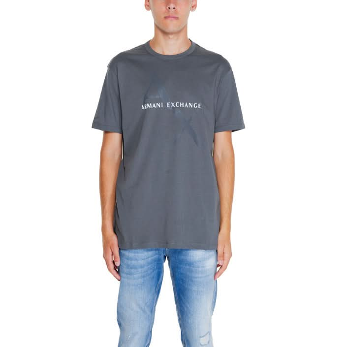 Armani Exchange grey T-shirt for men with a distinctive print, ideal for a trendy fall and winter look.