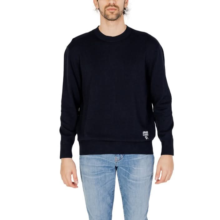 Modern blue knitwear by Armani Exchange – premium cotton, slip-on style for effortless elegance.