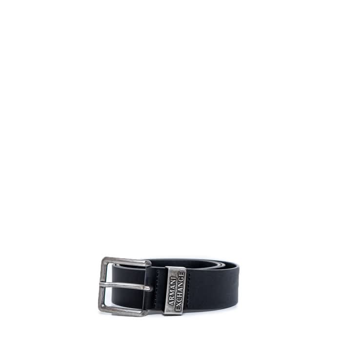 Armani Exchange Men’s Black Leather Belt – A posh, masculine accessory for Fall/Winter. Crafted from 100% leather with a sleek buckle fastening.