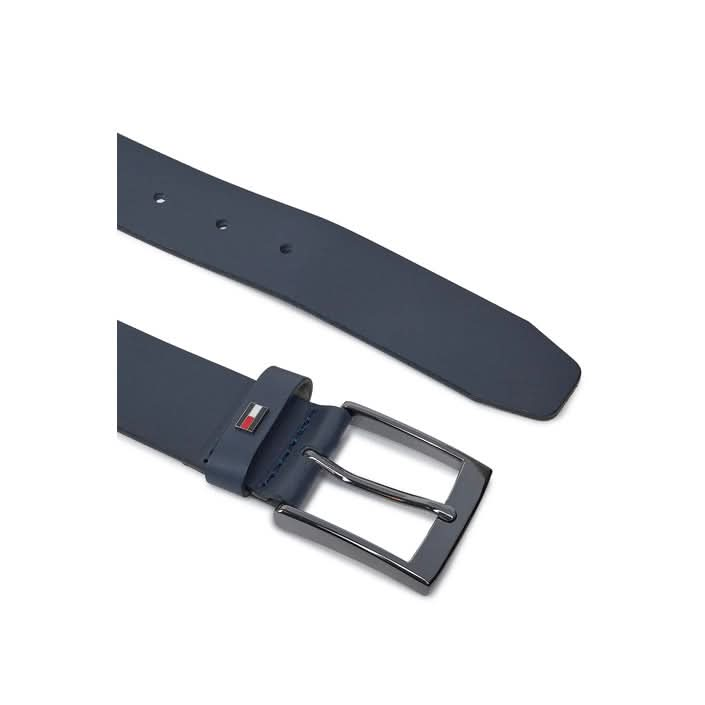 Stylish blue Tommy Hilfiger leather belt, perfect for Spring/Summer outfits.