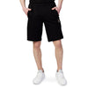 Armani Exchange men’s black plain shorts, made from 100% cotton with side pockets and a slip-on design for effortless style and comfort.