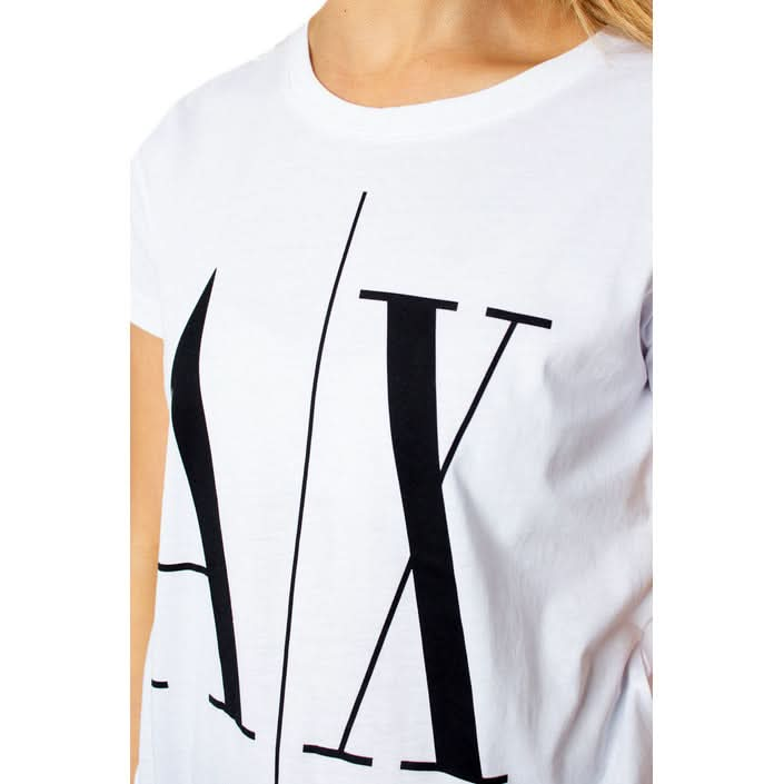 Indulge in refined elegance with the Armani Exchange Women's White T-Shirt. This chic piece, crafted from 100% cotton, features a trendy print that adds a touch of luxury to any look."