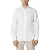 White printed shirt from Armani Exchange for men, with a classic collar and long sleeves, perfect for a fresh and stylish Spring/Summer look