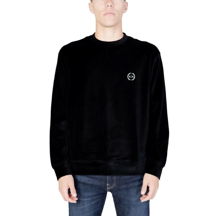 Armani Exchange men's black plain sweatshirt with a classic round neck and long sleeves, perfect for Fall/Winter fashion