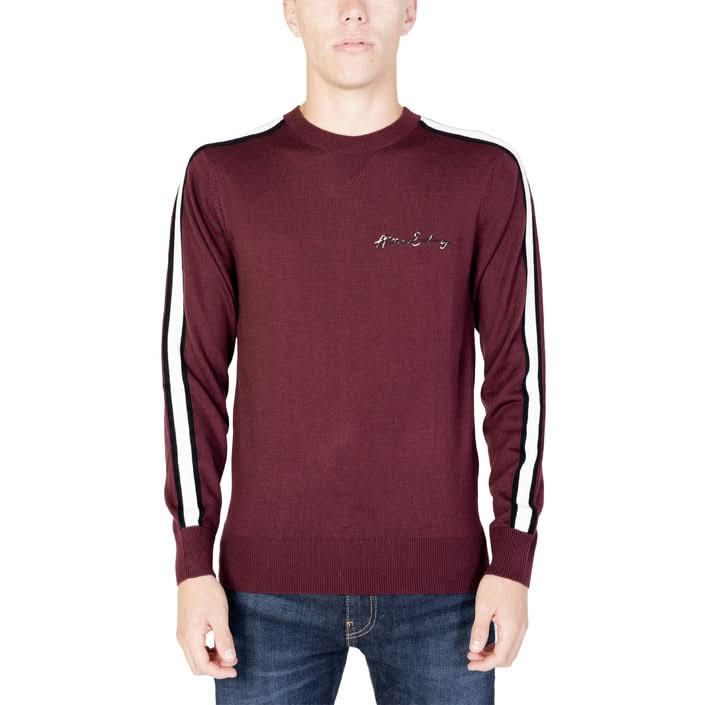 Armani Exchange bordeaux knitwear – elegant plain design with a round neck and long sleeves, perfect for Fall/Winter warmth."
