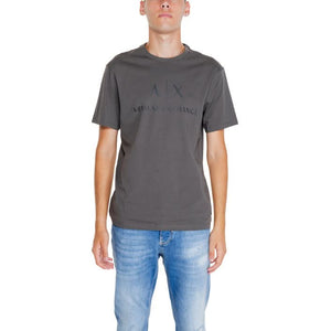 Armani Exchange olive green T-shirt for men, crafted from 100% cotton. Perfect for casual looks or smart-casual outfits, blending luxury and comfort.