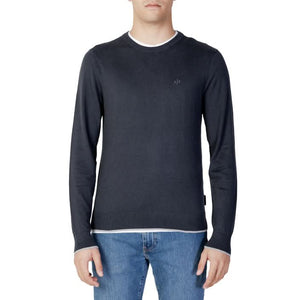 Armani Exchange blue sweater – soft and stylish knitwear for modern men.
