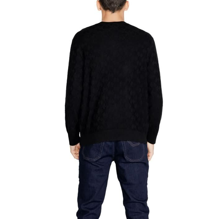 Sleek and stylish Armani Exchange knitwear in black – Ideal for layering this Fall/Winter