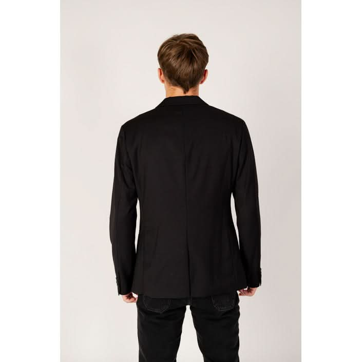 Elegant Armani Exchange Black Blazer for Men with a sleek lapel collar and button closure, made from a premium silk blend for a refined look this Fall/Winter.