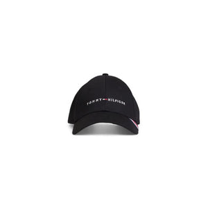 Tommy Hilfiger Men’s Black Printed Cap with buckle fastening, made from 100% organic cotton.