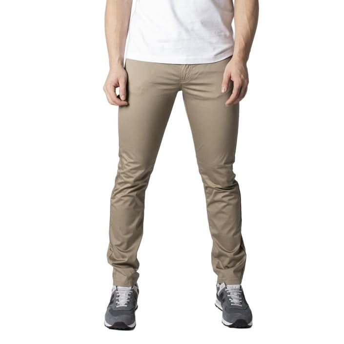 Armani Exchange beige jeans for men – Modern Spring/Summer fashion with zip and button fastening