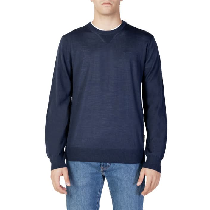 Armani Exchange blue variant knit sweater – combining wool and polyester for ultimate comfort and style, with a round neck and long sleeves for seasonal elegance.