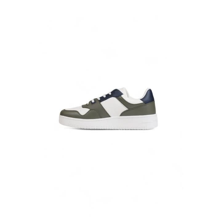 Stylish green Tommy Hilfiger sneakers, ideal for Fall/Winter wear.