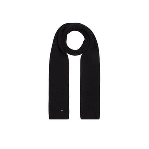 Tommy Hilfiger Men’s Black Scarf, made from a blend of cashmere and organic cotton.