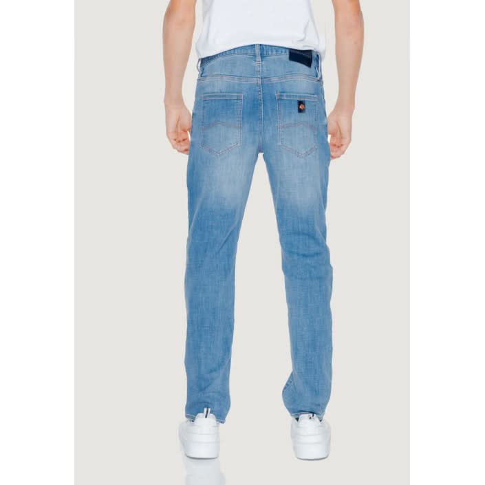 Armani Exchange blue jeans with zip and button fastening – Trendy Spring/Summer style